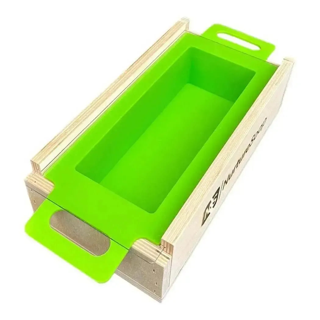 2.5 lb Handle Premium Soap Mold with green silicone liner, ideal for easy soap removal and reducing soda ash.